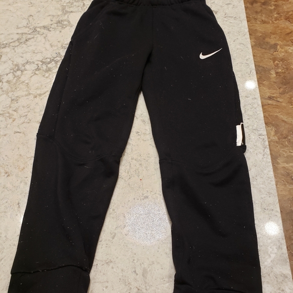 Nike joggers - Picture 1 of 3
